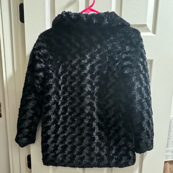 Girl Furry Coat - Picture 3 of 4